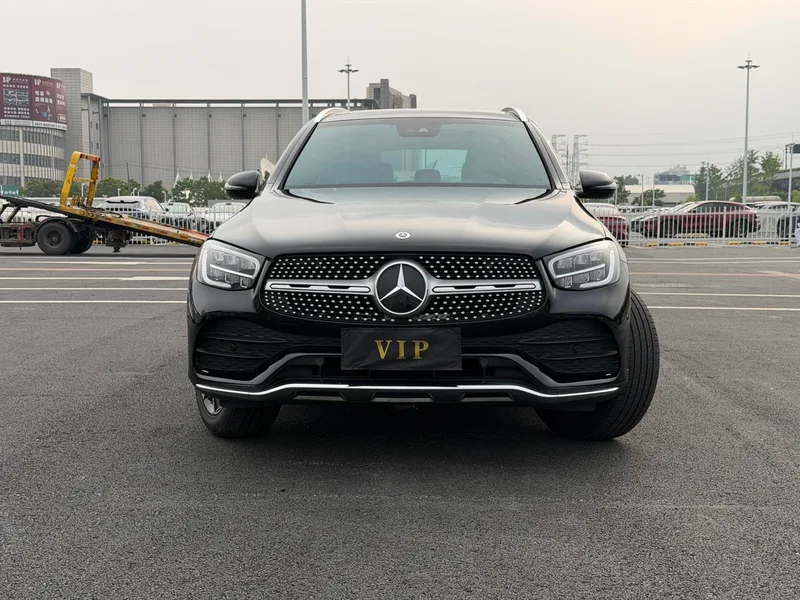 Mercedes-Benz GLC 2022 GLC 300 L 4MATIC Dynamic exterior photo 2 Mercedes-Benz GLC 2022 GLC 300 L 4MATIC Dynamic exterior photo 2