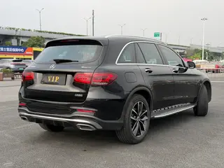 Mercedes-Benz GLC 2022 GLC 300 L 4MATIC Dynamic exterior photo 4 Mercedes-Benz GLC 2022 GLC 300 L 4MATIC Dynamic exterior photo 4