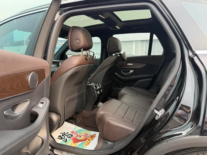 Mercedes-Benz GLC 2022 GLC 300 L 4MATIC Dynamic interior photo 9 Mercedes-Benz GLC 2022 GLC 300 L 4MATIC Dynamic interior photo 9