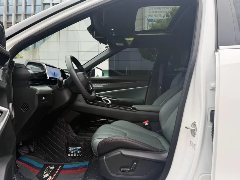Geely Boyue 2024 1.5TD Version Dragon extérieur photo 4 Geely Boyue 2024 1.5TD Version Dragon extérieur photo 4