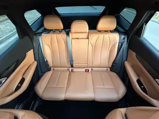 Geely Boyue L 2025 Cuarta generación 1.5TD DCT Río de montaña interior foto 16 Geely Boyue L 2025 Cuarta generación 1.5TD DCT Río de montaña interior foto 16