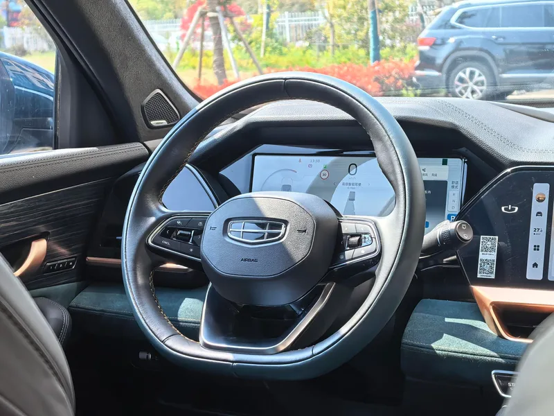 Geely Monjaro 2021 2.0TD DCT EVO Tipo Zhizun con tracción en dos ruedas interior foto 18 Geely Monjaro 2021 2.0TD DCT EVO Tipo Zhizun con tracción en dos ruedas interior foto 18