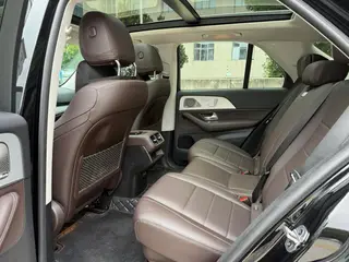 Mercedes-Benz GLE (Imported) 2023 GLE 450 4MATIC Style tendance intérieur photo 7 Mercedes-Benz GLE (Imported) 2023 GLE 450 4MATIC Style tendance intérieur photo 7