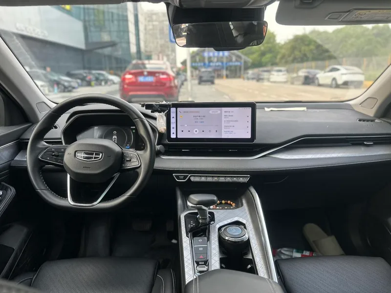 Geely Preface 2023 2.0T Luxury type interior photo 10 Geely Preface 2023 2.0T Luxury type interior photo 10