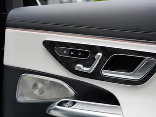 Mercedes-Benz E-Class 2024 E 300 L Luxury type Passenger car interior photo 20