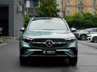 Mercedes-Benz GLC 2025 GLC 300 L 4MATIC Luxury type 5 seat exterior photo 2