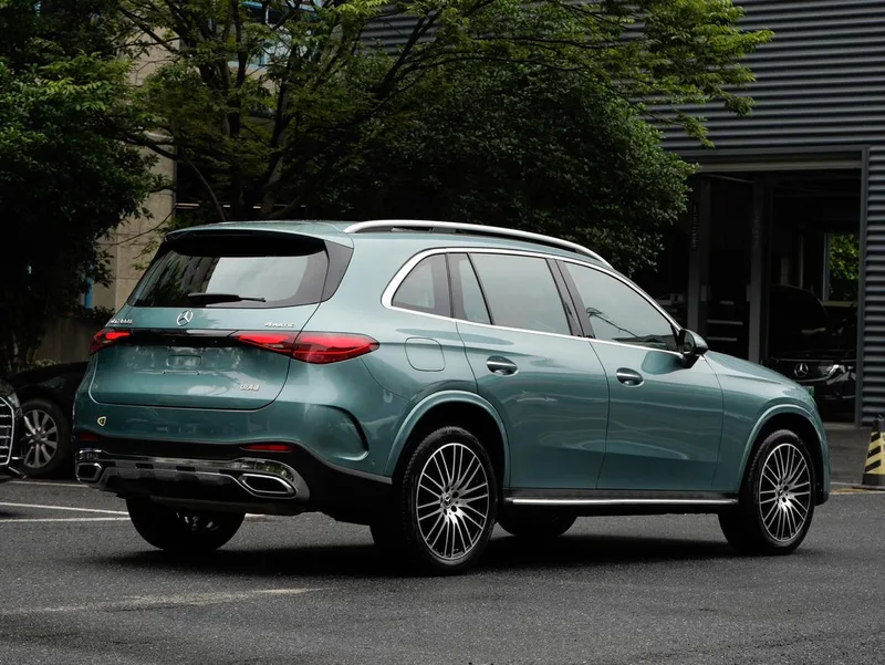 Mercedes-Benz GLC 2025 GLC 300 L 4MATIC Luxury type 5 seat exterior photo 4
