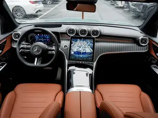 Mercedes-Benz GLC 2025 GLC 300 L 4MATIC Luxury type 5 seat interior photo 13