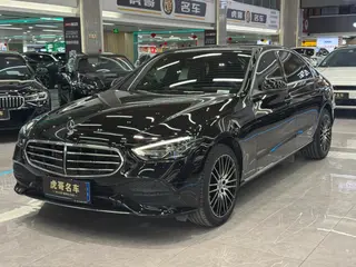 Mercedes-Benz C-Class 2022 Reforma C 260 L exterior foto 1 Mercedes-Benz C-Class 2022 Reforma C 260 L exterior foto 1