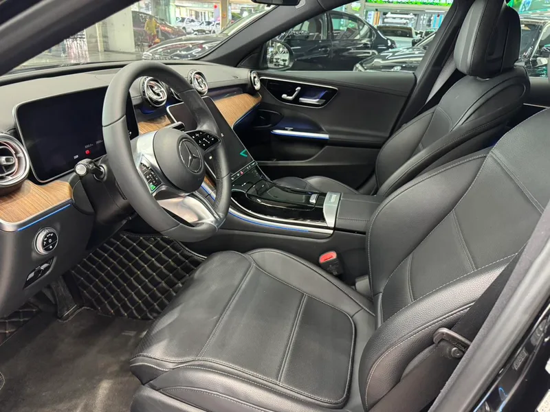 Mercedes-Benz C-Class 2022 Reforma C 260 L interior foto 7 Mercedes-Benz C-Class 2022 Reforma C 260 L interior foto 7