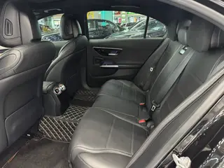 Mercedes-Benz C-Class 2022 Reforma C 260 L interior foto 8 Mercedes-Benz C-Class 2022 Reforma C 260 L interior foto 8