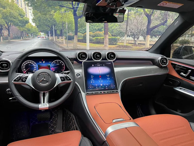 Mercedes-Benz GLC 2023 GLC 260 L 4MATIC Dinámico 5 Asiento interior foto 15