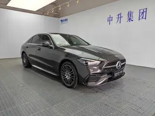 Mercedes-Benz C-Class 2024 C 260 L Versión deportiva exterior foto 3 Mercedes-Benz C-Class 2024 C 260 L Versión deportiva exterior foto 3