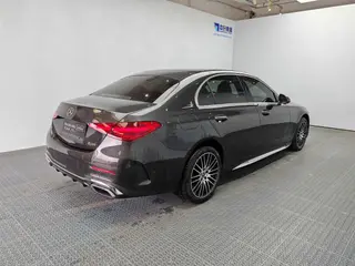 Mercedes-Benz C-Class 2024 C 260 L Versión deportiva exterior foto 6 Mercedes-Benz C-Class 2024 C 260 L Versión deportiva exterior foto 6