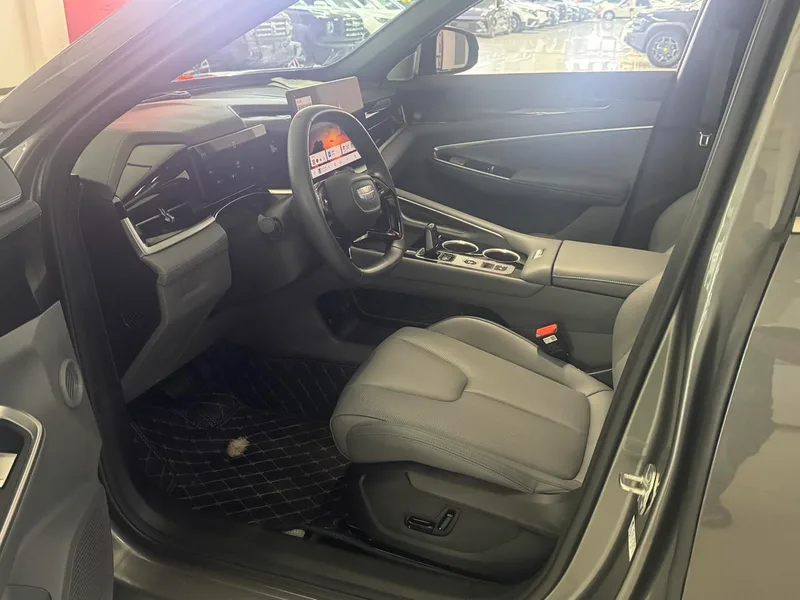 Geely Boyue 2024 1.5TD Edición Dragón interior foto 7 Geely Boyue 2024 1.5TD Edición Dragón interior foto 7