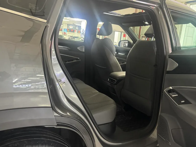 Geely Boyue 2024 1.5TD Edición Dragón interior foto 9 Geely Boyue 2024 1.5TD Edición Dragón interior foto 9