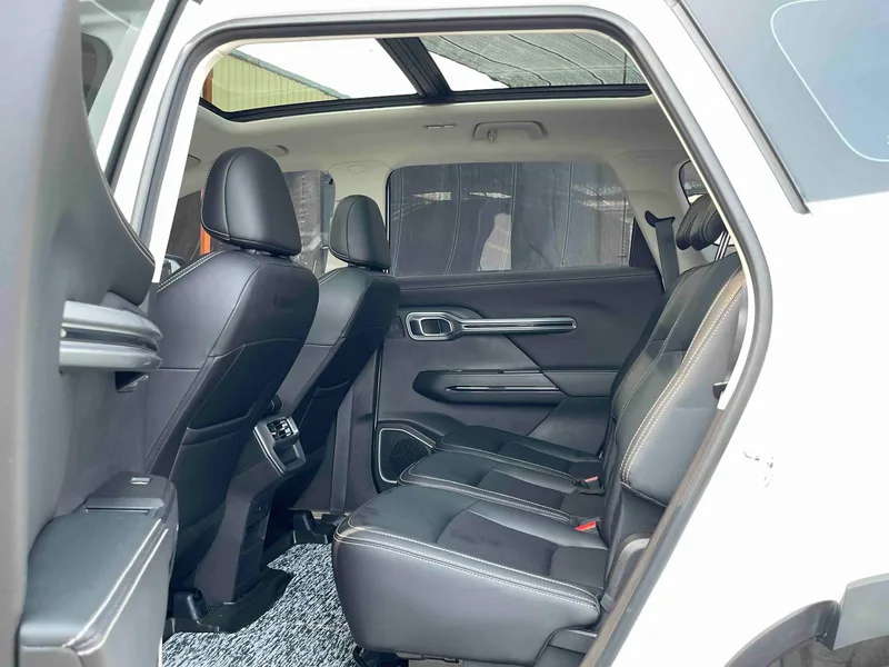 Geely Okavango 2020 1.8TD DCT De lujo exterior foto 5 Geely Okavango 2020 1.8TD DCT De lujo exterior foto 5