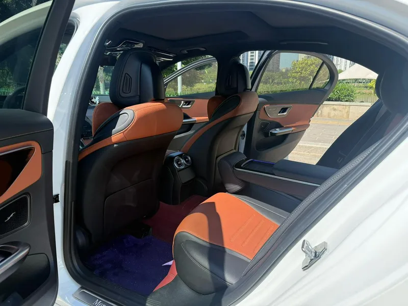 Mercedes-Benz C-Class 2023 Second change C 260 L Sports version interior photo 7 Mercedes-Benz C-Class 2023 Second change C 260 L Sports version interior photo 7
