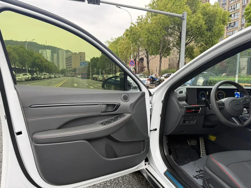Hyundai Sonata 2024 2.0T N Line Air interior foto 12