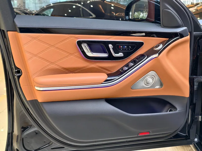 Mercedes-Benz Mercedes-Maybach S-Class 2022 S 480 4MATIC Zhizhen Special Edition exterior photo 4 Mercedes-Benz Mercedes-Maybach S-Class 2022 S 480 4MATIC Zhizhen Special Edition exterior photo 4