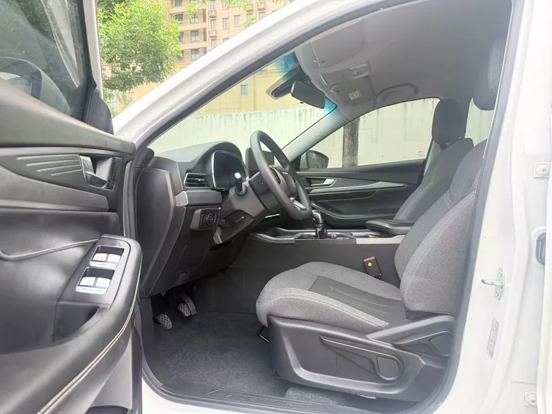 Jetour X70S 2022 1.5T Manual Fanghua Edition interior photo 7 Jetour X70S 2022 1.5T Manual Fanghua Edition interior photo 7