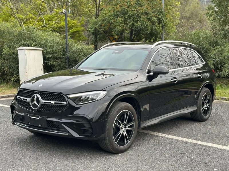 Mercedes-Benz GLC 2025 Restyling GLC 260 L 4MATIC Luxury type 5 seat exterior photo 1 Mercedes-Benz GLC 2025 Restyling GLC 260 L 4MATIC Luxury type 5 seat exterior photo 1