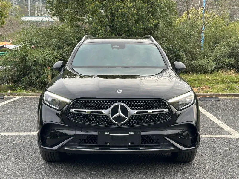 Mercedes-Benz GLC 2025 Restyling GLC 260 L 4MATIC Luxury type 5 seat exterior photo 2 Mercedes-Benz GLC 2025 Restyling GLC 260 L 4MATIC Luxury type 5 seat exterior photo 2
