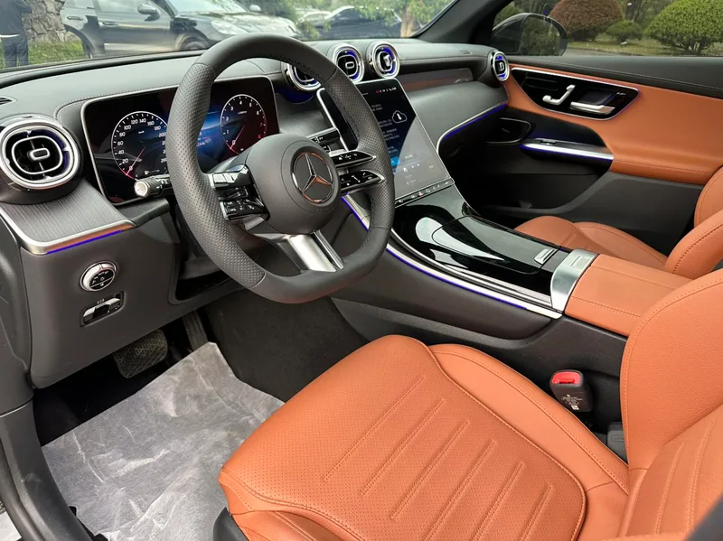 Mercedes-Benz GLC 2025 Restyling GLC 260 L 4MATIC Luxury type 5 seat exterior photo 6 Mercedes-Benz GLC 2025 Restyling GLC 260 L 4MATIC Luxury type 5 seat exterior photo 6