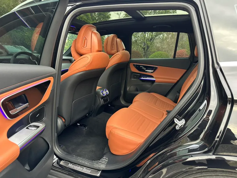 Mercedes-Benz GLC 2025 Restyling GLC 260 L 4MATIC Luxury type 5 seat exterior photo 7 Mercedes-Benz GLC 2025 Restyling GLC 260 L 4MATIC Luxury type 5 seat exterior photo 7