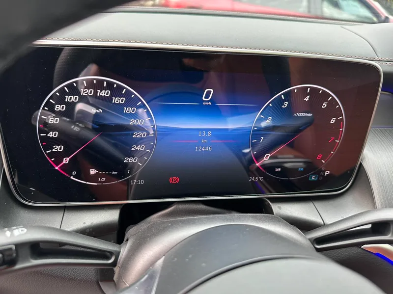 Mercedes-Benz GLC 2025 Restyling GLC 260 L 4MATIC Luxury type 5 seat exterior photo 8 Mercedes-Benz GLC 2025 Restyling GLC 260 L 4MATIC Luxury type 5 seat exterior photo 8
