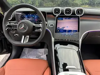 Mercedes-Benz GLC 2025 Restyling GLC 260 L 4MATIC Luxury type 5 seat interior photo 13 Mercedes-Benz GLC 2025 Restyling GLC 260 L 4MATIC Luxury type 5 seat interior photo 13