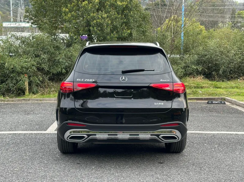 Mercedes-Benz GLC 2025 Restyling GLC 260 L 4MATIC Luxury type 5 seat interior photo 18 Mercedes-Benz GLC 2025 Restyling GLC 260 L 4MATIC Luxury type 5 seat interior photo 18