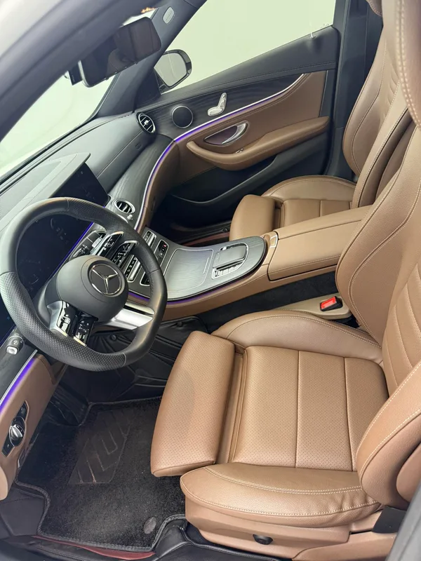 Mercedes-Benz E-Class 2023 E 260 L Coche deportivo exterior foto 7 Mercedes-Benz E-Class 2023 E 260 L Coche deportivo exterior foto 7