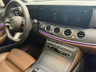 Mercedes-Benz E-Class 2023 E 260 L Coche deportivo interior foto 11 Mercedes-Benz E-Class 2023 E 260 L Coche deportivo interior foto 11