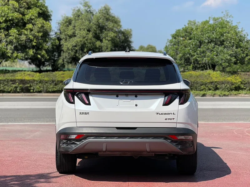 Hyundai Tucson 2023 Tucson L 1.5T DLX Versión de lujo de tracción en dos ruedas exterior foto 4
