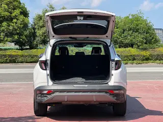 Hyundai Tucson 2023 Tucson L 1.5T DLX Versión de lujo de tracción en dos ruedas exterior foto 8