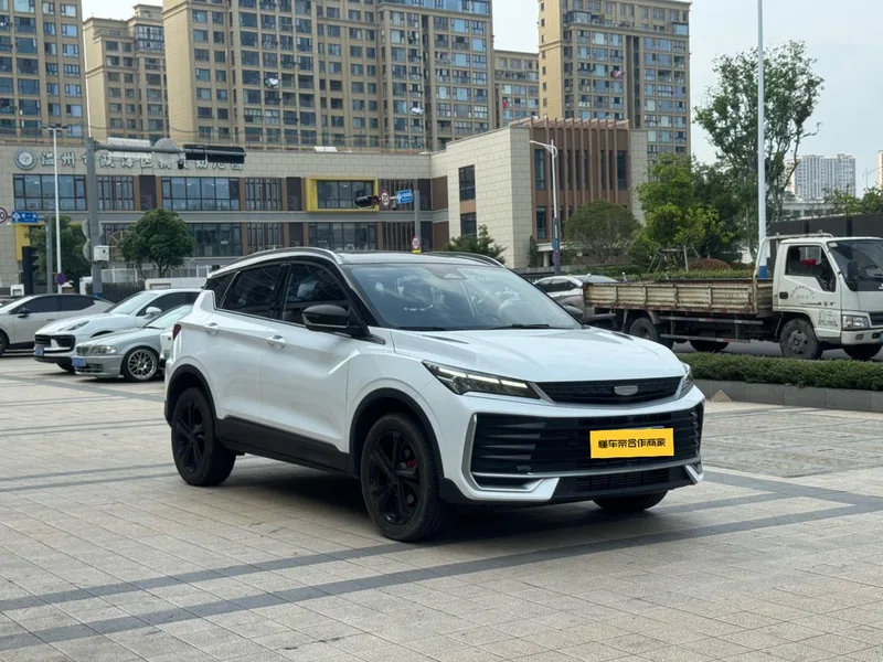 Geely Coolray 2025 Binyue L 1.5TD DCT Edición Xingyao exterior foto 3