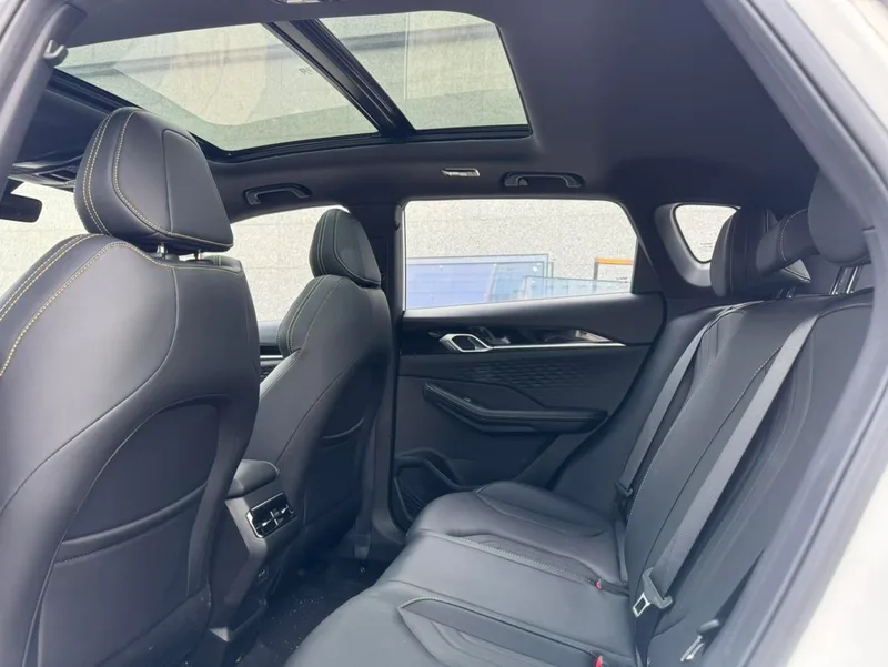 Geely Coolray 2025 Binyue L 1.5TD DCT Edición Xingyao exterior foto 5