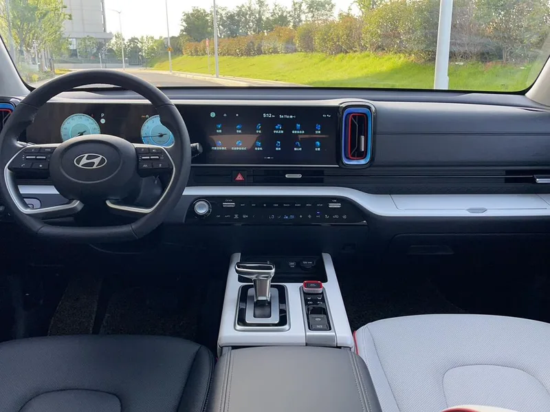 Hyundai ix35 2023 Mu Sa 2.0L Flagship Edition TOP interior photo 20 Hyundai ix35 2023 Mu Sa 2.0L Flagship Edition TOP interior photo 20