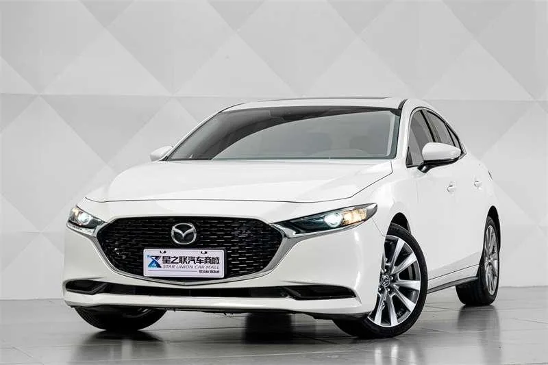 Mazda Mazda3 Axela 2021 2.0L Automatic quality elegant version exterior photo 2 Mazda Mazda3 Axela 2021 2.0L Automatic quality elegant version exterior photo 2