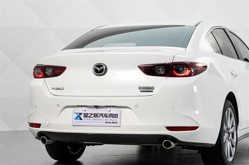 Mazda Mazda3 Axela 2021 2.0L Automatic quality elegant version exterior photo 7 Mazda Mazda3 Axela 2021 2.0L Automatic quality elegant version exterior photo 7
