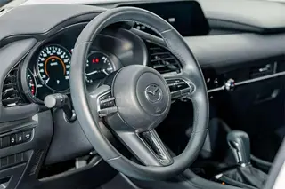 Mazda Mazda3 Axela 2021 2.0L Automatic quality elegant version exterior photo 9 Mazda Mazda3 Axela 2021 2.0L Automatic quality elegant version exterior photo 9