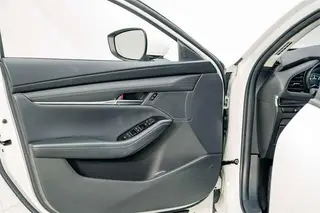 Mazda Mazda3 Axela 2021 2.0L Automatic quality elegant version interior photo 15 Mazda Mazda3 Axela 2021 2.0L Automatic quality elegant version interior photo 15