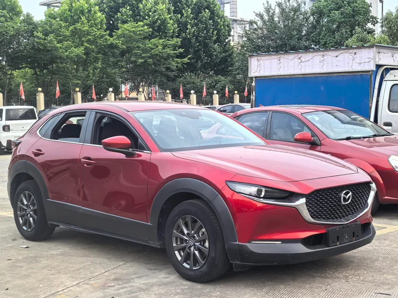 Mazda CX-30 2021 2.0L Type de Shangyue automatique extérieur photo 3 Mazda CX-30 2021 2.0L Type de Shangyue automatique extérieur photo 3