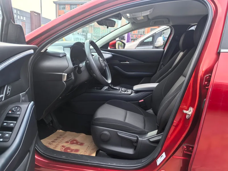 Mazda CX-30 2021 2.0L Type de Shangyue automatique intérieur photo 6 Mazda CX-30 2021 2.0L Type de Shangyue automatique intérieur photo 6