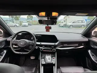 Hyundai Lafesta 2023 270TGDi DCT N Line TOP Versión principal interior foto 7 Hyundai Lafesta 2023 270TGDi DCT N Line TOP Versión principal interior foto 7