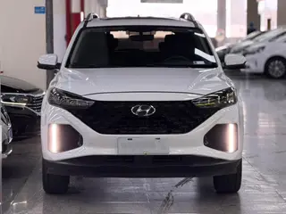 Hyundai ix35 2021 2.0L Version principale automatique à deux roues motrices GLS extérieur photo 2 Hyundai ix35 2021 2.0L Version principale automatique à deux roues motrices GLS extérieur photo 2