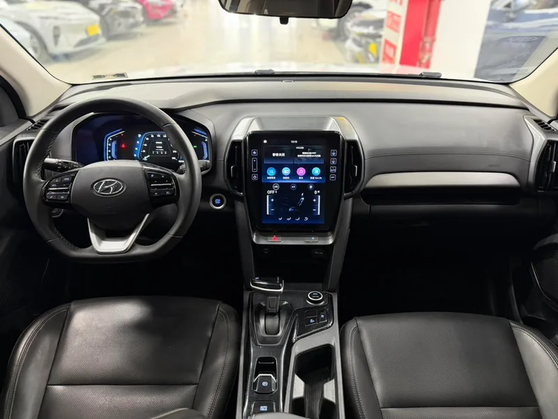 Hyundai ix35 2021 2.0L Version principale automatique à deux roues motrices GLS intérieur photo 10 Hyundai ix35 2021 2.0L Version principale automatique à deux roues motrices GLS intérieur photo 10