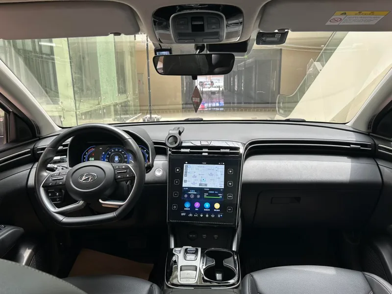 Hyundai Tucson 2023 Tucson L 1.5T DLX Versión de lujo de tracción en dos ruedas exterior foto 7 Hyundai Tucson 2023 Tucson L 1.5T DLX Versión de lujo de tracción en dos ruedas exterior foto 7