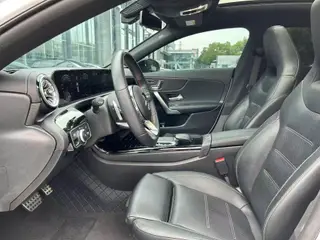 Mercedes-Benz CLA 2021 CLA 260 4MATIC Coche deportivo de caza de cinco puertas interior foto 10
